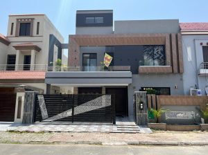10 marla house for sale in bahria town lahore